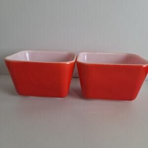 Vtg Pyrex Deep Red 501-B Small Refrigerator Dish NO LIDS
